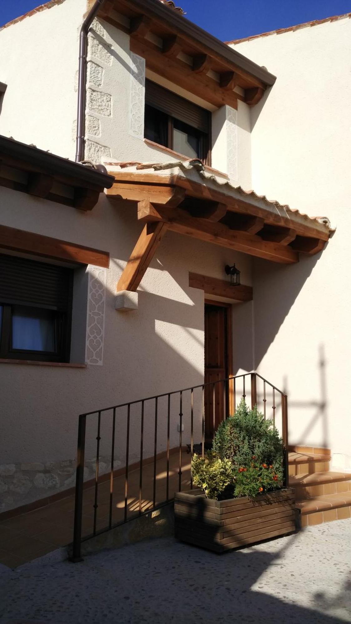 Casas De La Fuente *